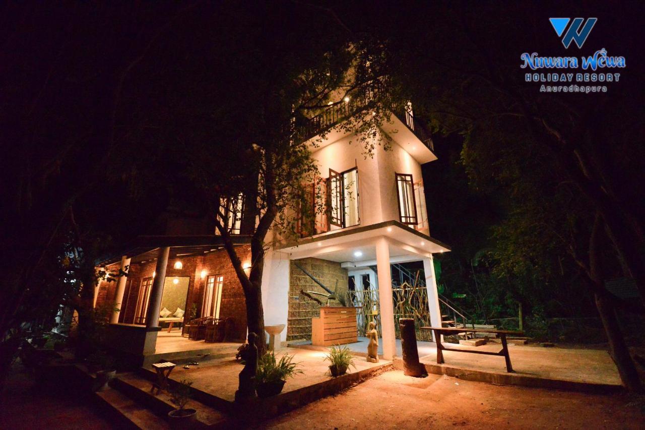 Nuwara Wewa Holiday Resort Anuradhapura Exterior photo