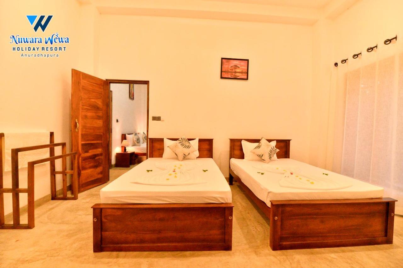 Nuwara Wewa Holiday Resort Anuradhapura Exterior photo